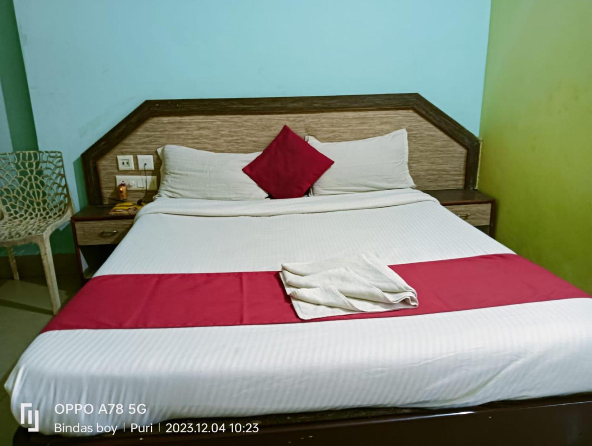 Hotel D2 Holiday Inn -Near Niladri Sea Beach - Puri - Official Verified Exterior foto